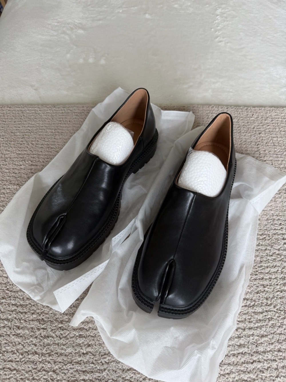 Black Split-Toe Leather Loafers - Men's